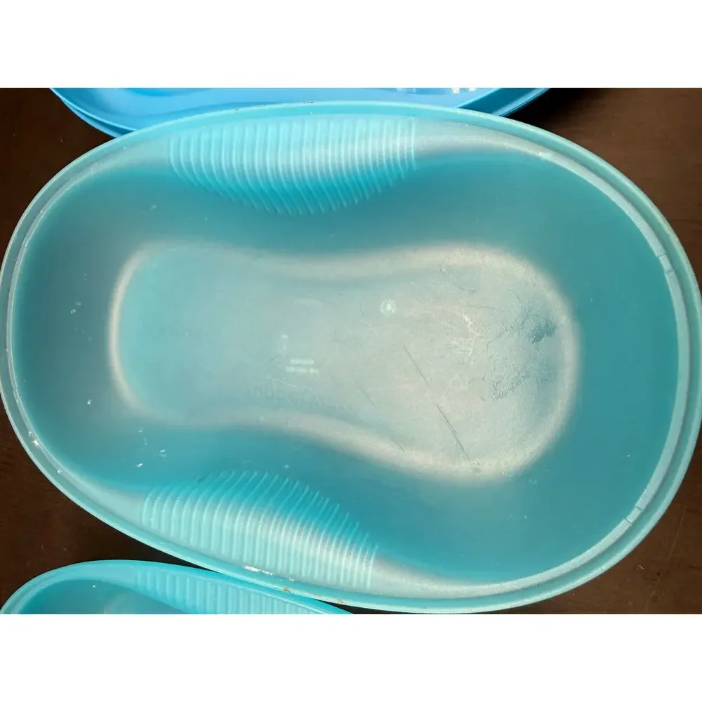 Blue Tupperware Microwave Breakfast Egg Omelet Maker